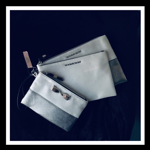 Victoria Secret Silver Metallic Cosmetic Wristlets - Picture 5 of 7